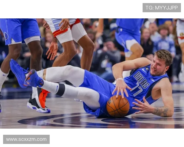 勇士与掘金激战四月二十四日季后赛争夺战精彩回顾与分析